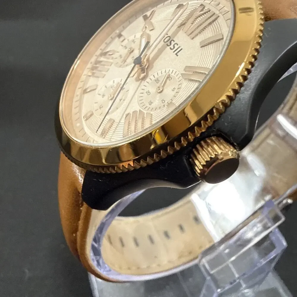 Fossil Cecile AM4624 Women's Wristwatch New Brown Leather Band New Battery (Z1)